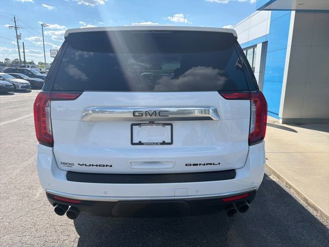 Used 2024 GMC Yukon Denali AWD/4WD image 4