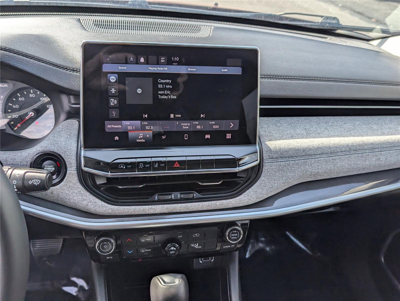 Used 2022 Jeep Compass Latitude image 24