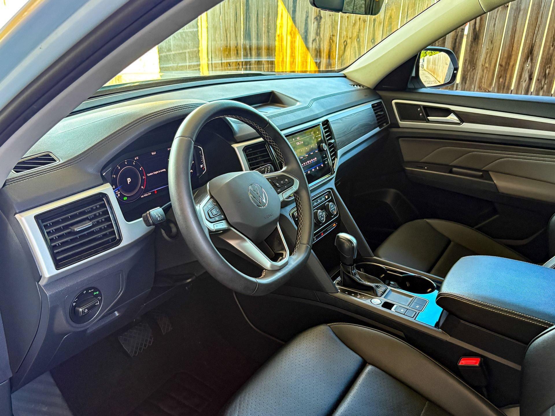 Used 2023 Volkswagen Atlas SE w/ Panoramic Sunroof Package FWD image 23