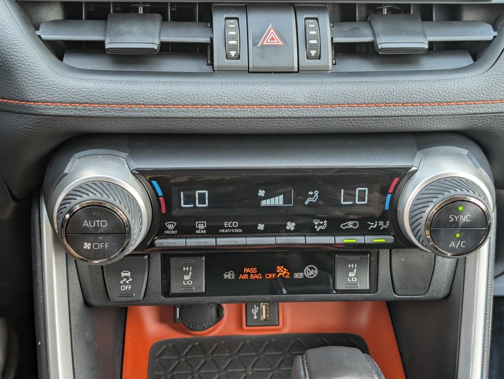 Used 2023 Toyota RAV4 Adventure w/ Convenience Package AWD/4WD image 18