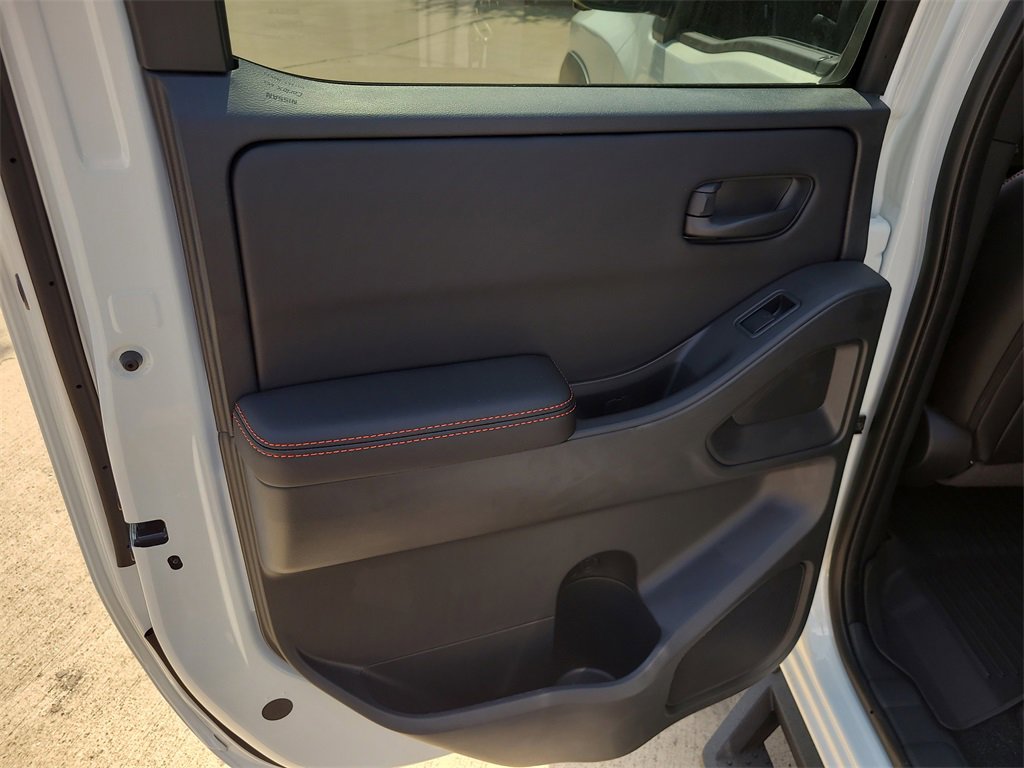 New 2026 Nissan Frontier PRO-4X image 12