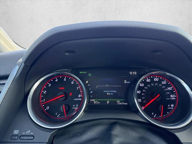 Used 2020 Toyota Camry XSE FWD image 8
