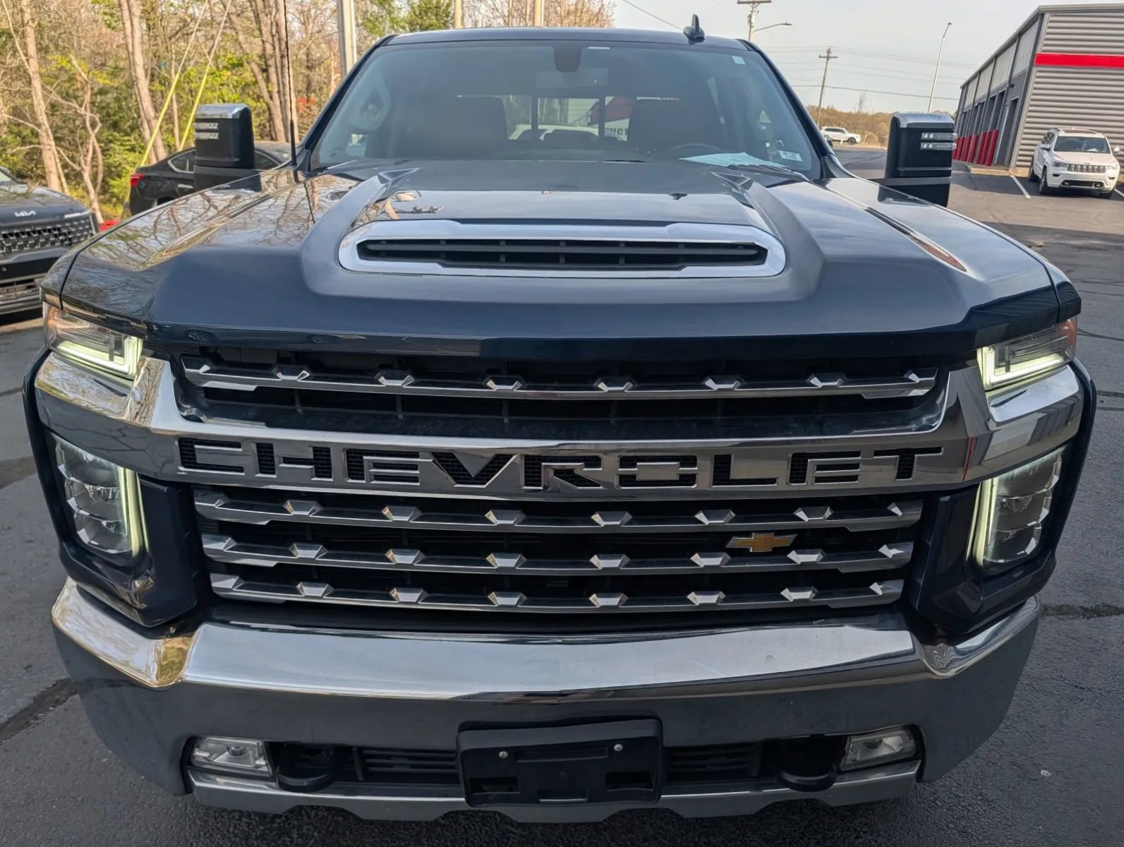 Used 2022 Chevrolet Silverado 2500 LTZ w/ LTZ Convenience Package image 6