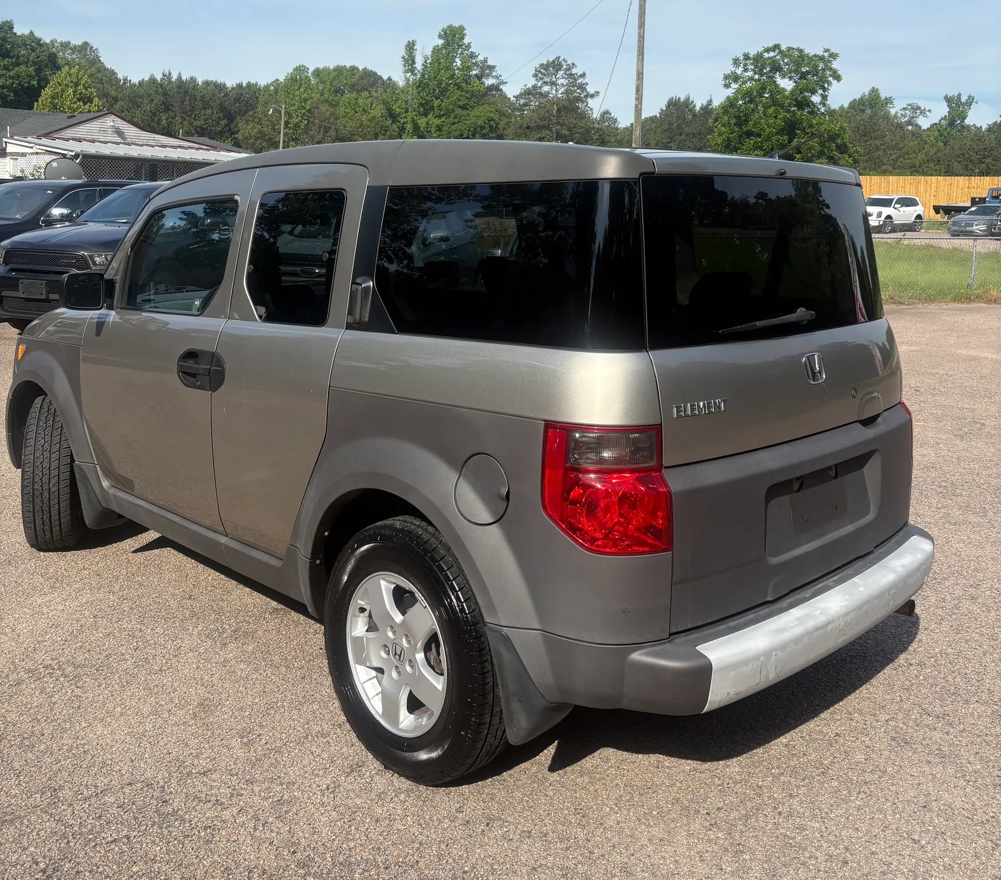 Used 2004 Honda Element EX image 4