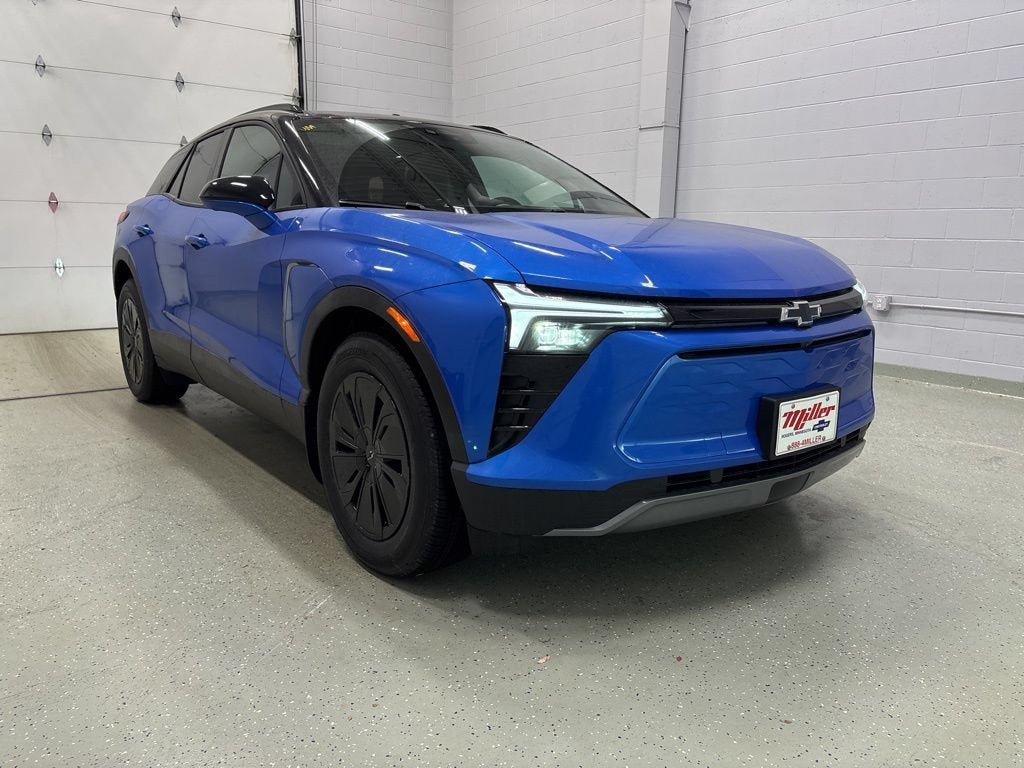 New 2026 Chevrolet Blazer EV LT AWD/4WD image 2