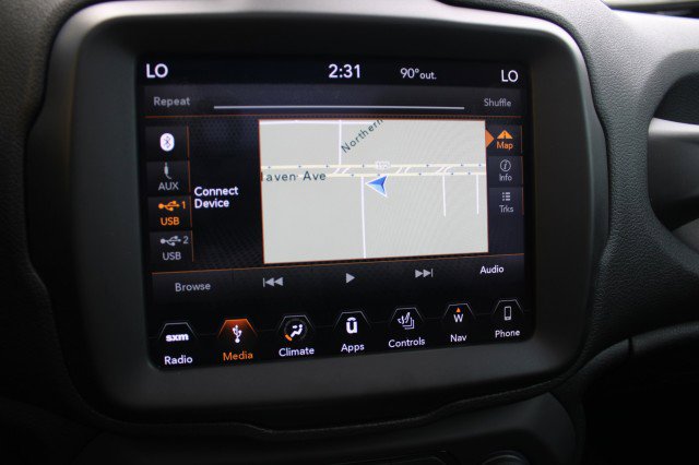 Used 2019 Jeep Renegade Limited w/ UConnect 8.4 Nav Group image 11