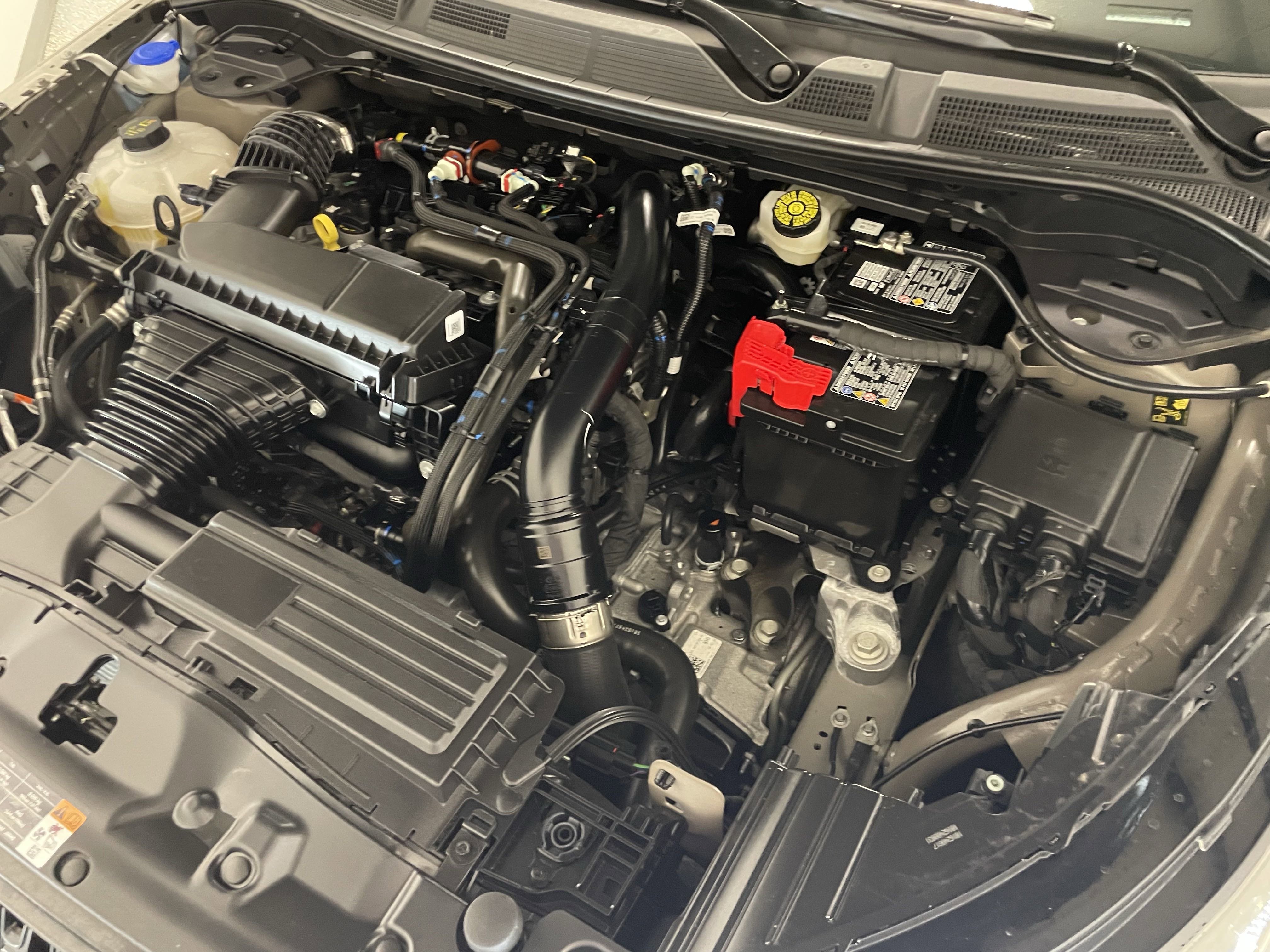 Used 2025 Lincoln Corsair AWD w/ Equipment Group 101A image 34