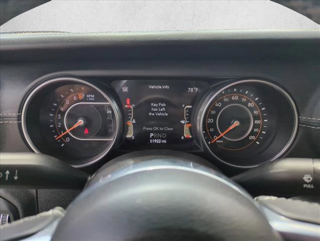 Used 2018 Jeep Wrangler Unlimited Sahara AWD/4WD image 9