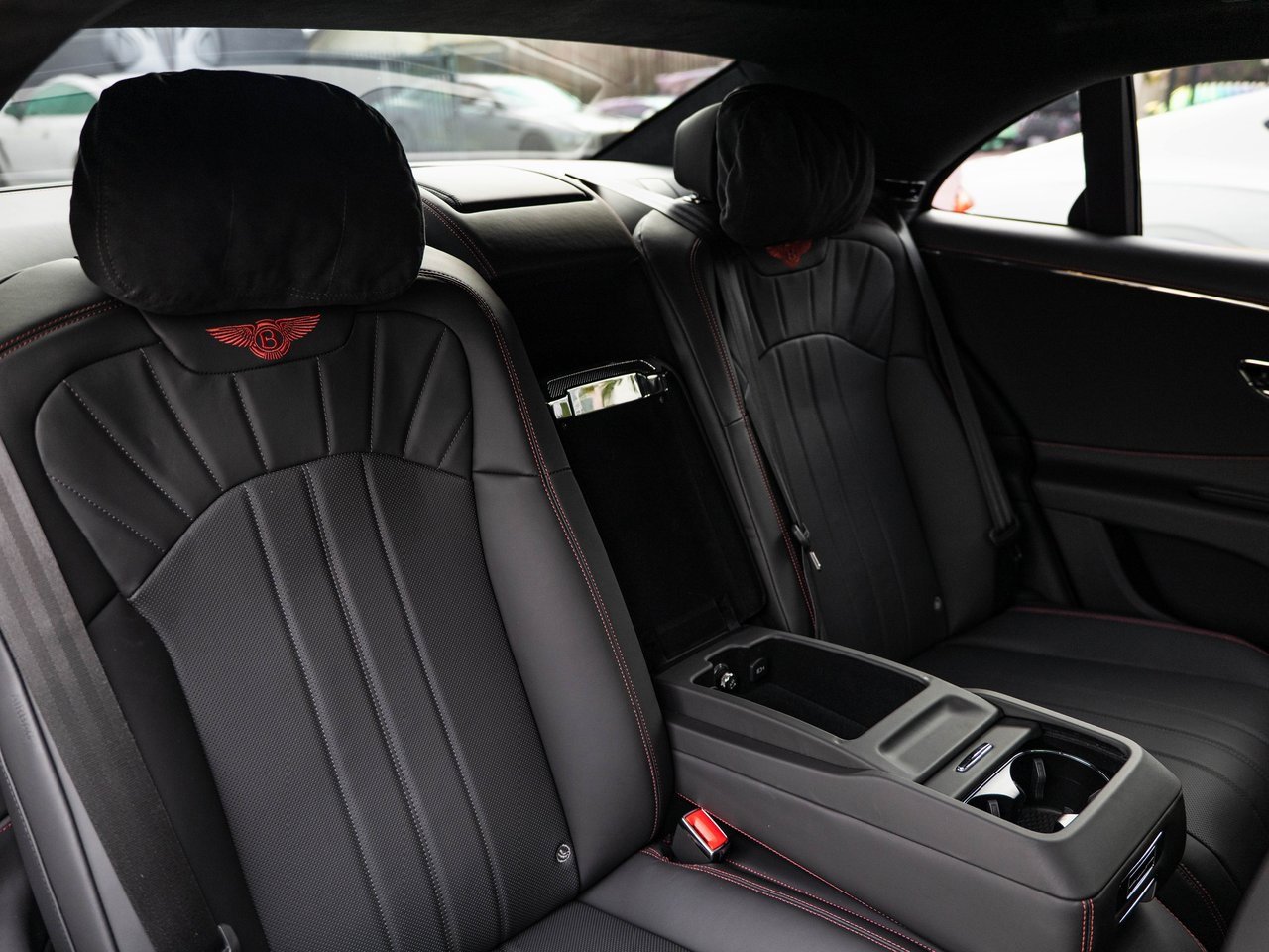 Used 2024 Bentley Flying Spur S V8 image 36