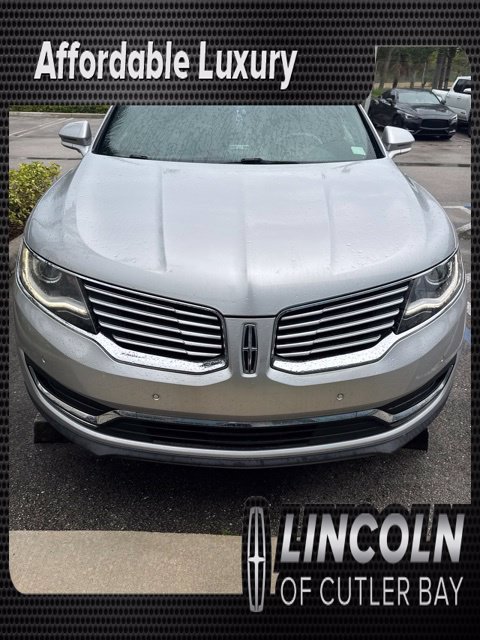 Used 2017 Lincoln MKX Reserve FWD image 1