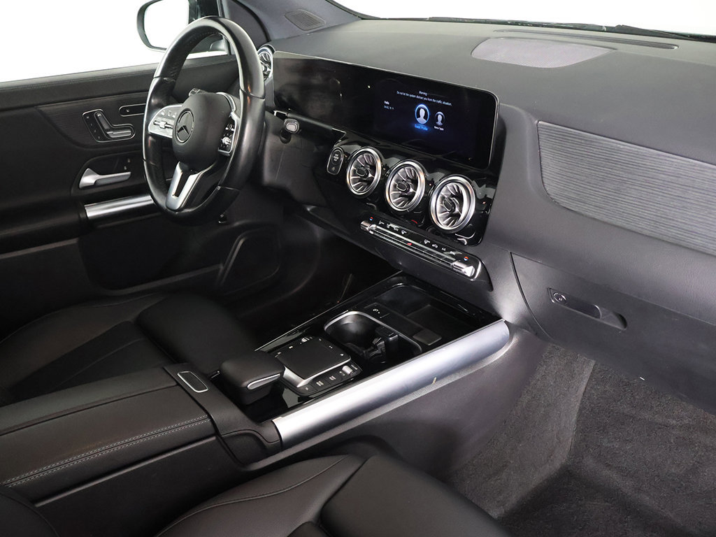 Used 2023 Mercedes-Benz GLA 250 4MATIC w/ Premium Package image 25