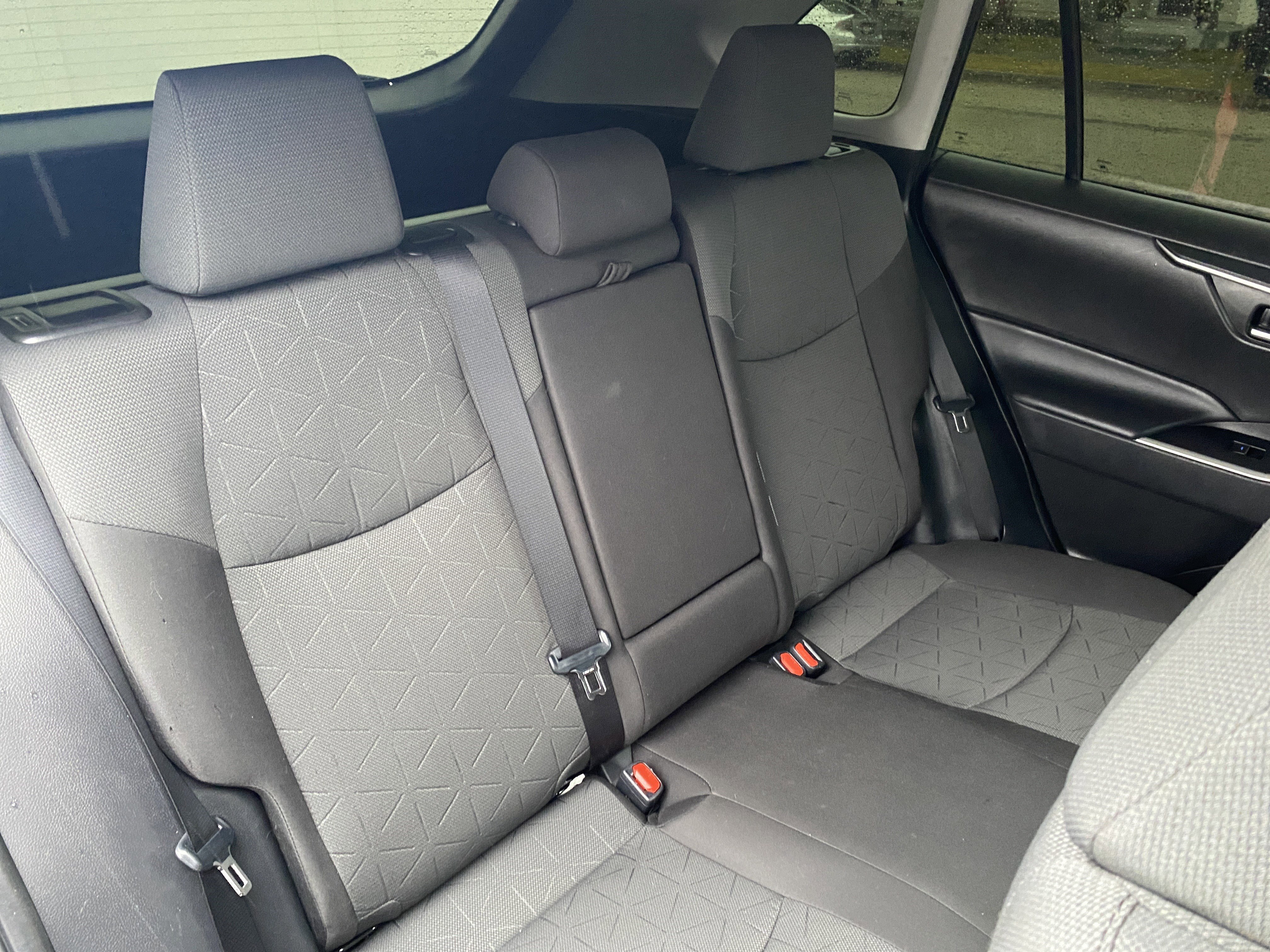 Used 2022 Toyota RAV4 XLE image 20