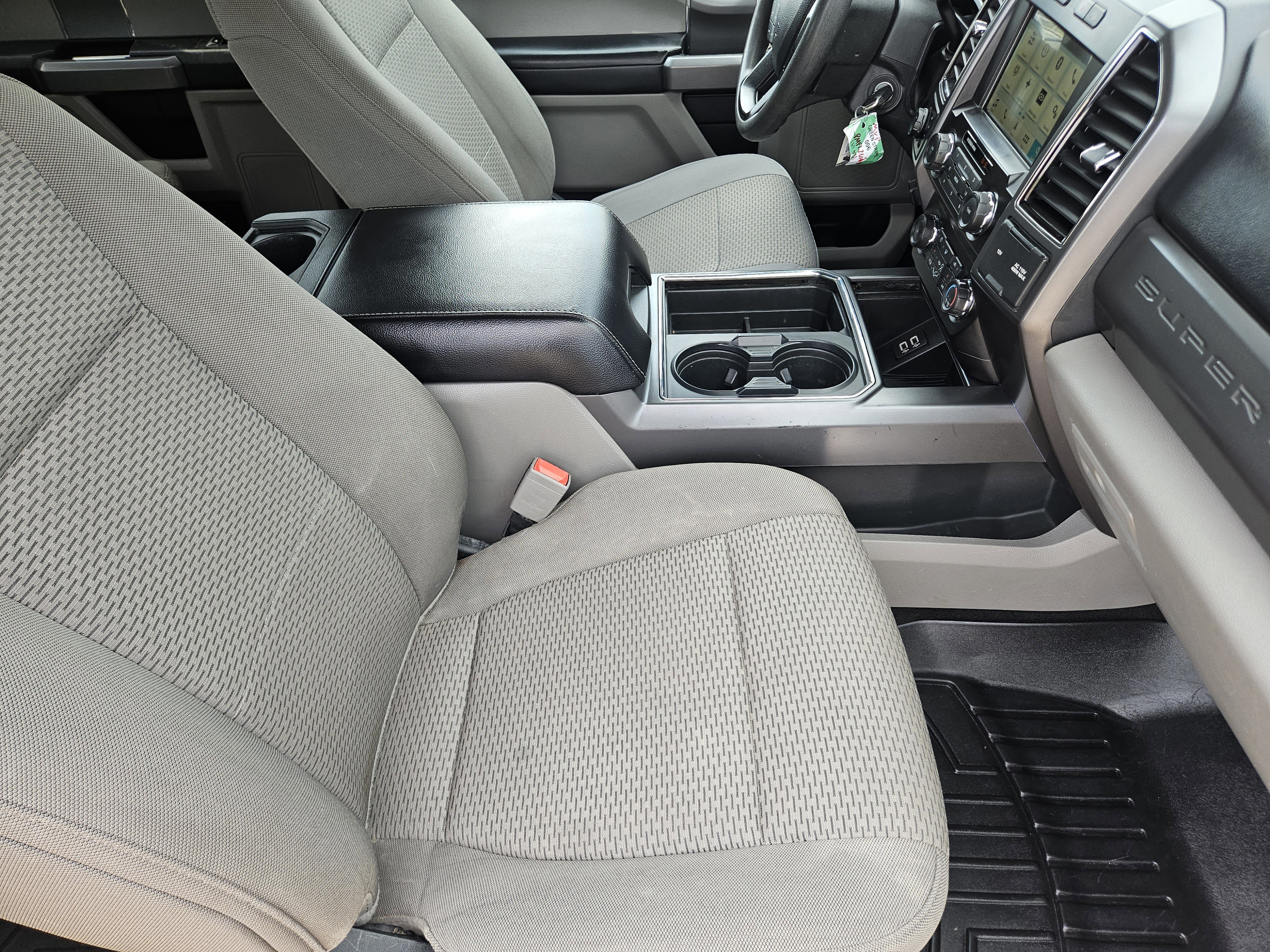 Used 2019 Ford F350 XLT w/ XLT Premium Package AWD/4WD image 6