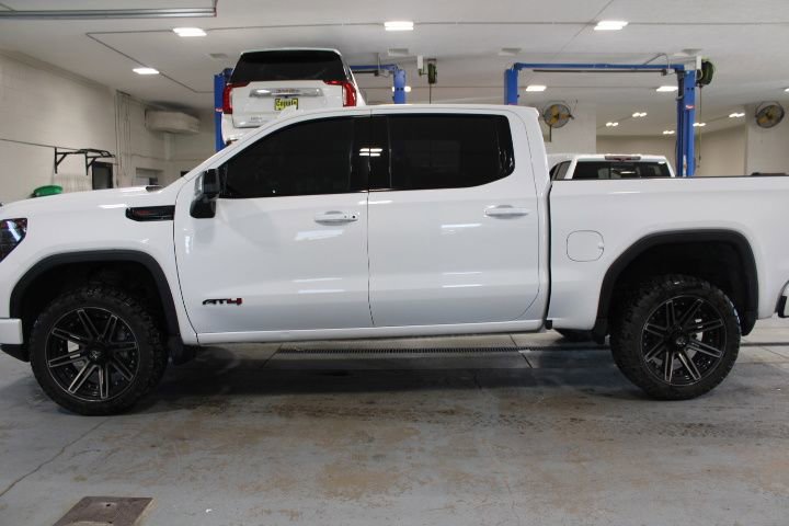 Used 2023 GMC Sierra 1500 AT4 w/ AT4 Premium Package AWD/4WD image 7