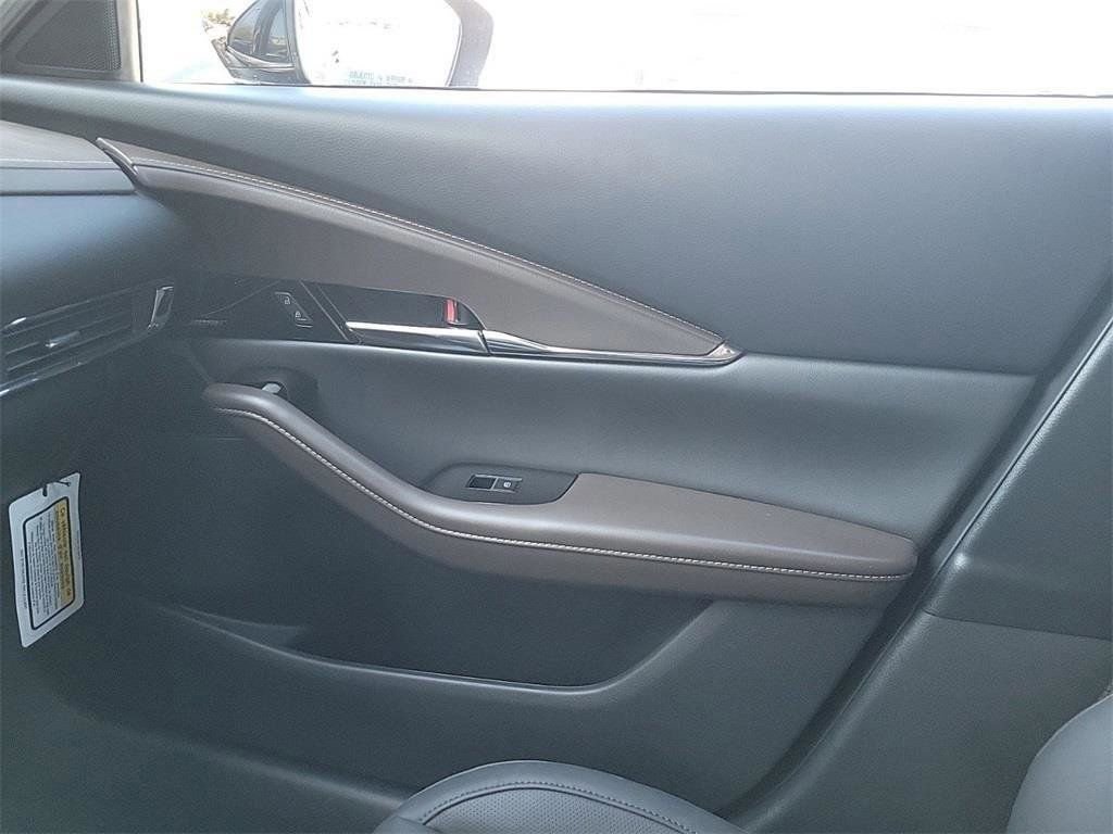 Certified 2025 MAZDA CX-30 2.5 Turbo w/ Premium Package image 28