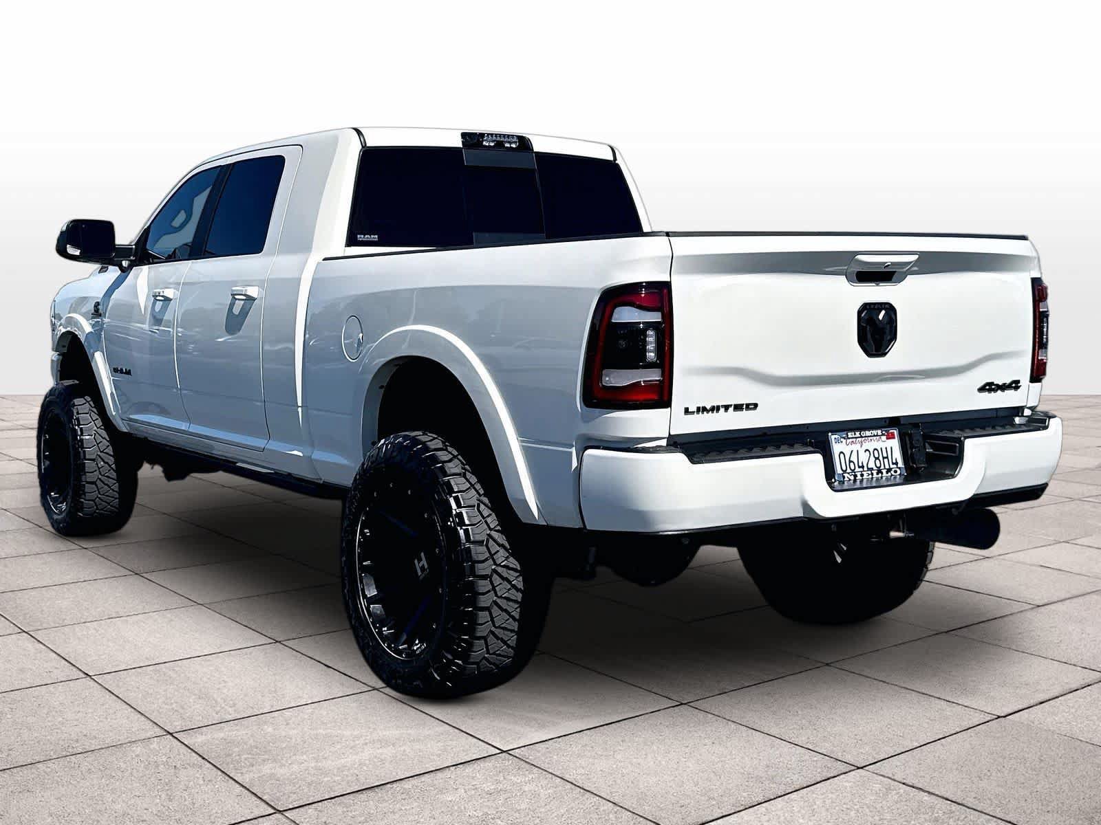 Used 2022 RAM 3500 Limited AWD/4WD image 7