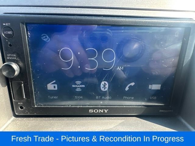 Used 2011 Subaru Outback 2.5i Limited w/ PWR Moonroof Pkg AWD/4WD image 16