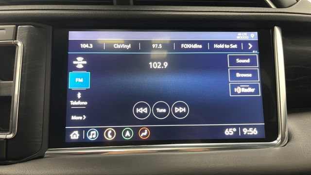 Used 2021 GMC Yukon XL Denali w/ Denali Premium Package AWD/4WD image 32