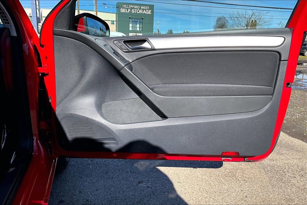 Used 2012 Volkswagen Golf 2-Door image 23