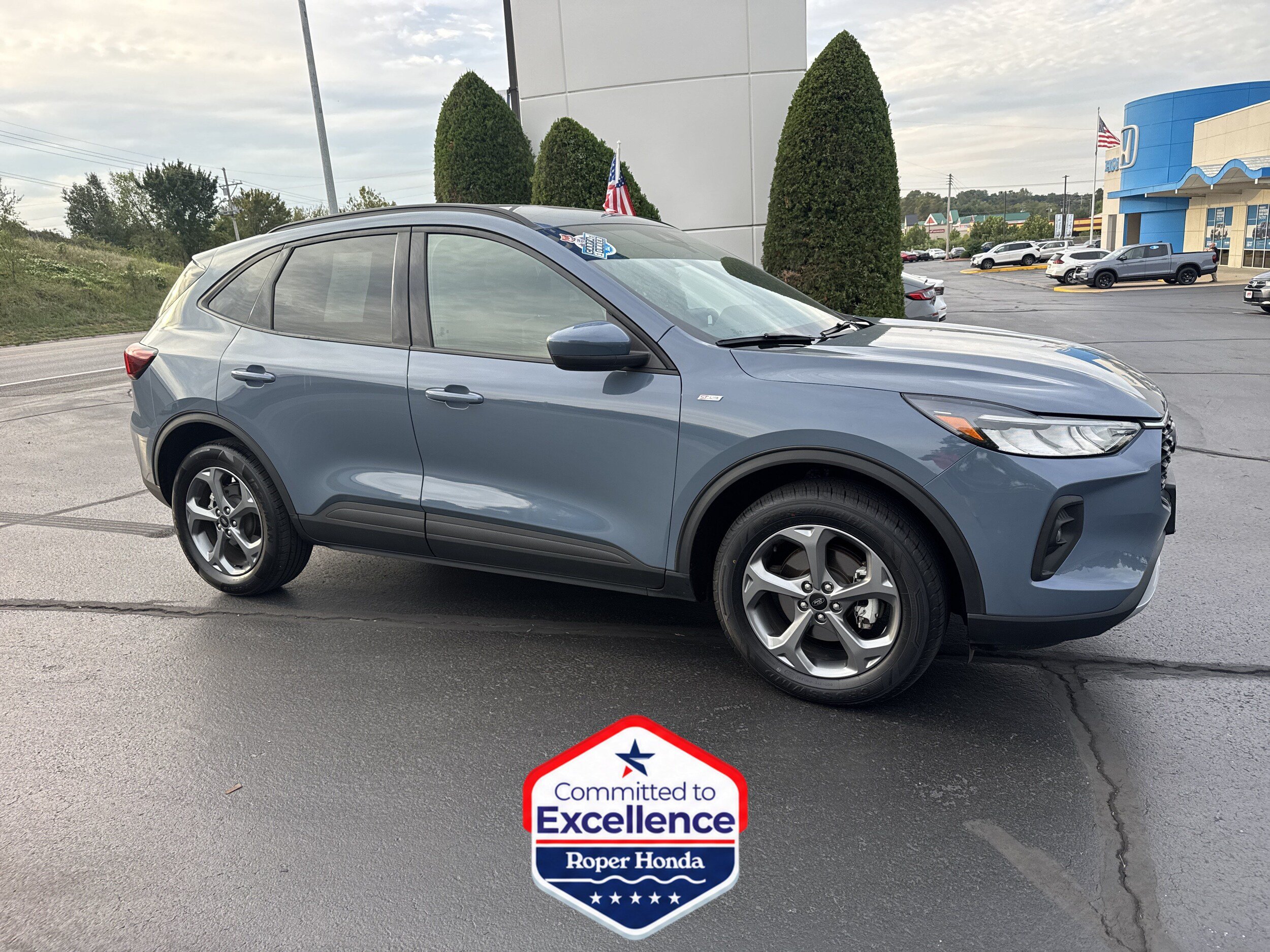 Used 2025 Ford Escape ST-Line Select