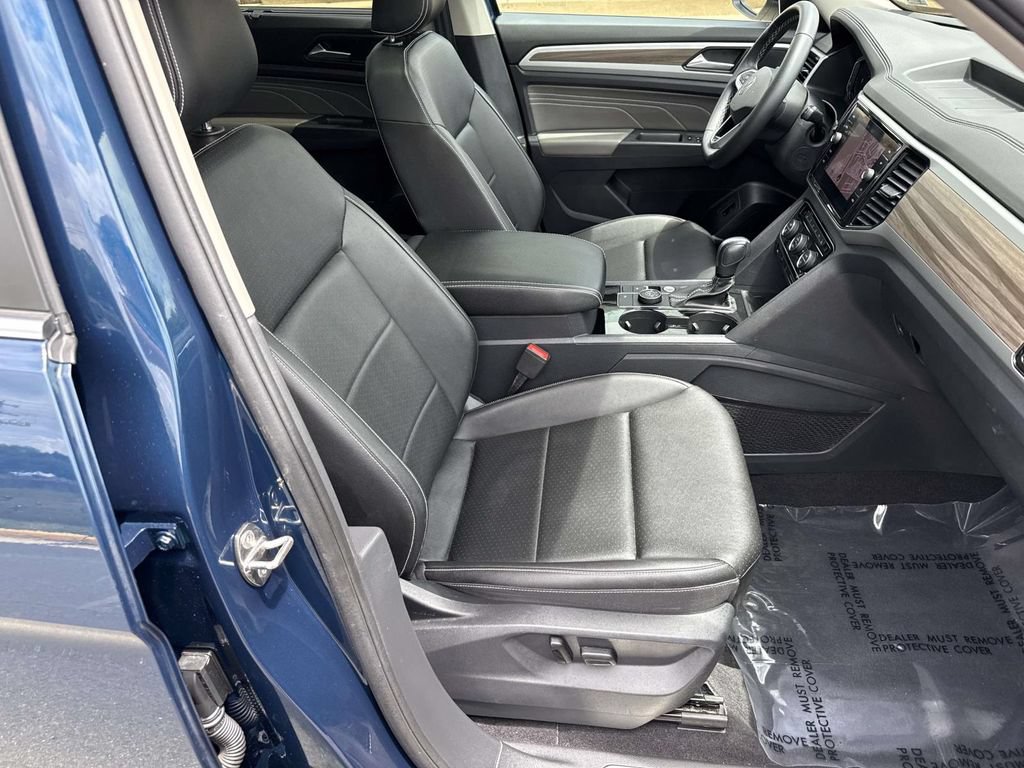 Used 2023 Volkswagen Atlas SEL AWD/4WD image 7