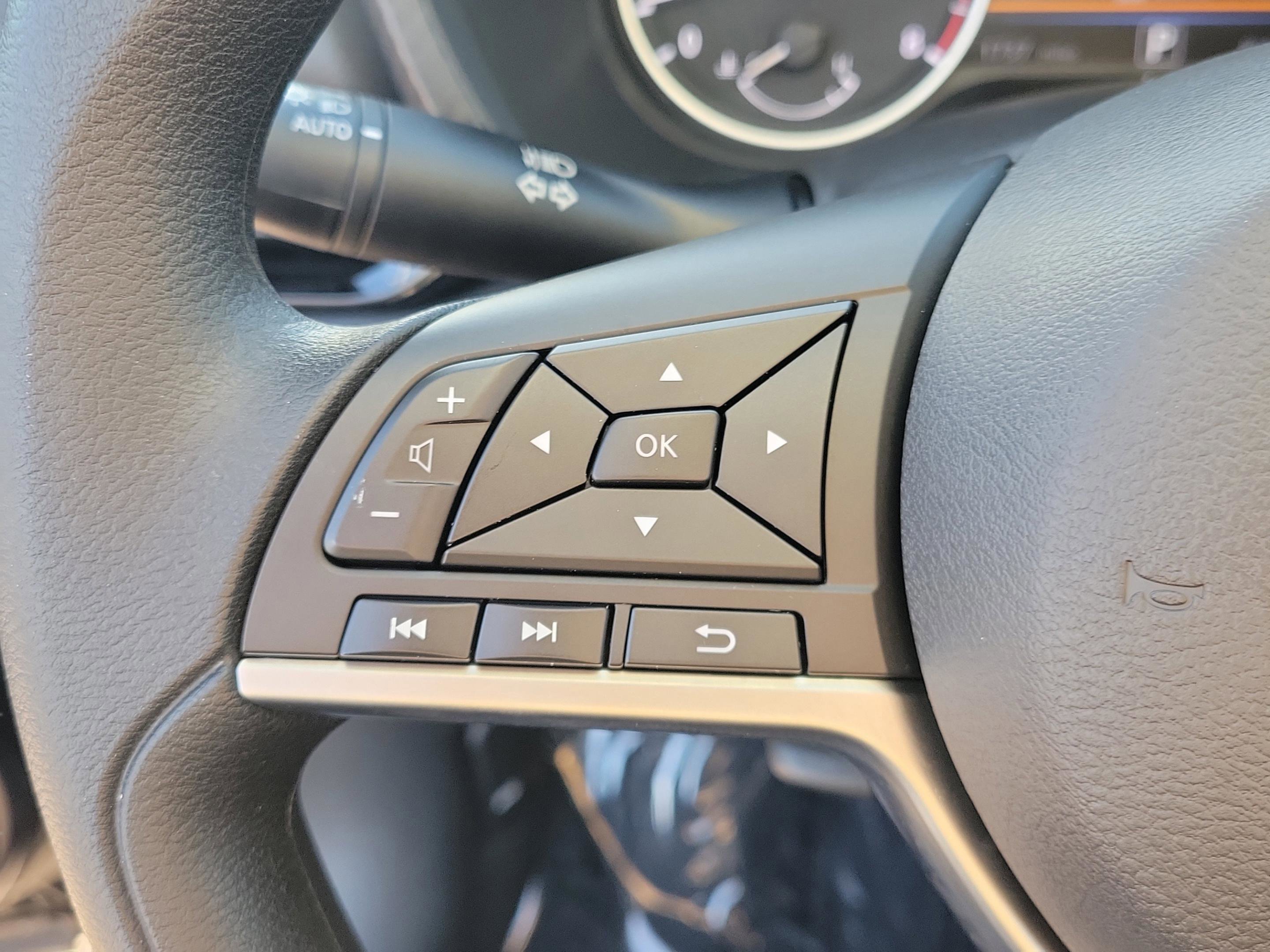 Certified 2025 Nissan Sentra SV image 26