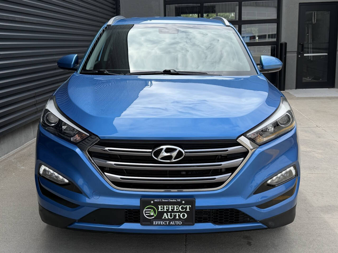 Used 2017 Hyundai Tucson SE AWD/4WD image 4