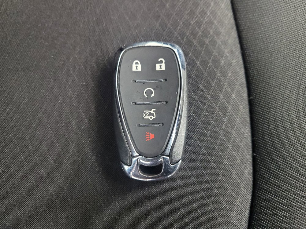 Used 2021 Chevrolet Malibu LT FWD image 32