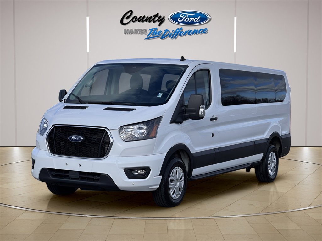 Used 2023 Ford Transit 350 XLT image 2