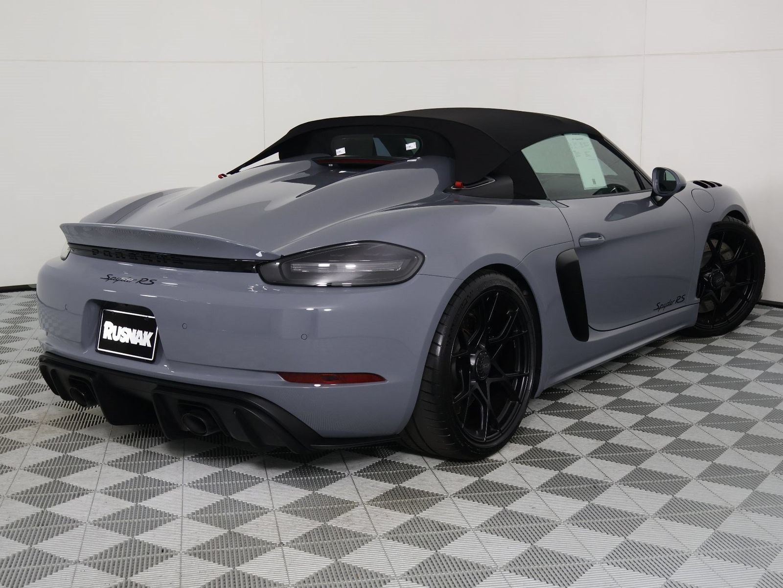 Certified 2024 Porsche 718 Boxster Spyder RS RWD image 7