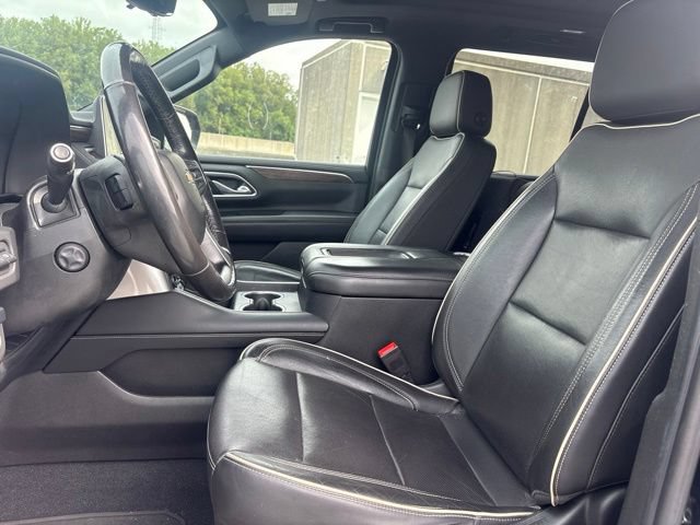 Used 2021 Chevrolet Tahoe Premier w/ Premium Package AWD/4WD image 3