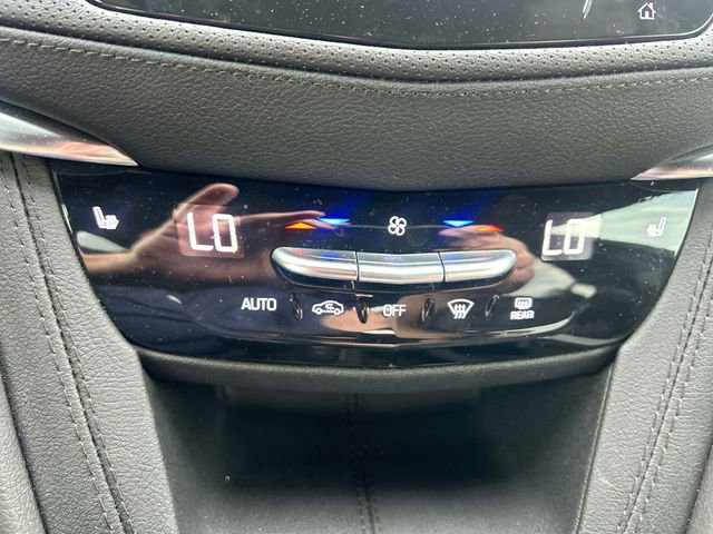 Used 2024 Cadillac XT6 Luxury FWD image 23