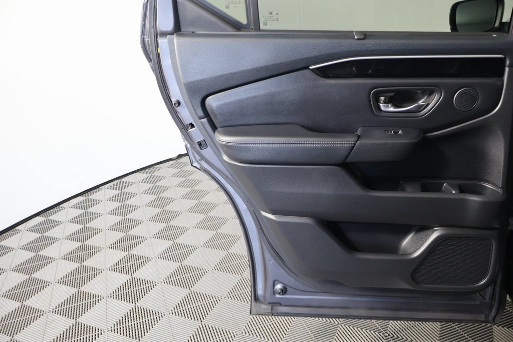 Used 2024 Honda Pilot EX-L image 13