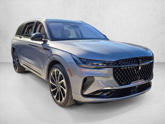 Used 2025 Lincoln Nautilus Black Label image 3