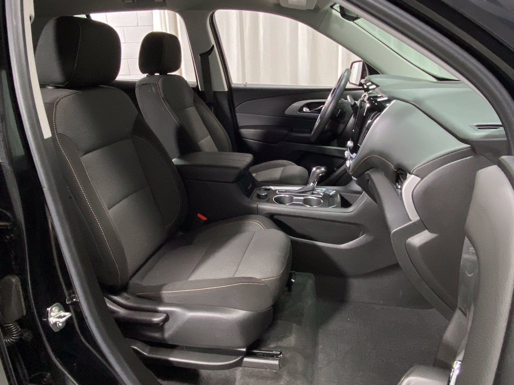 Used 2020 Chevrolet Traverse LT w/ LPO, Floor Liner Package AWD/4WD image 30