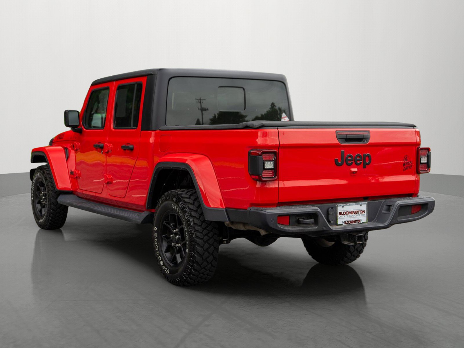 Used 2024 Jeep Gladiator Sport AWD/4WD image 5