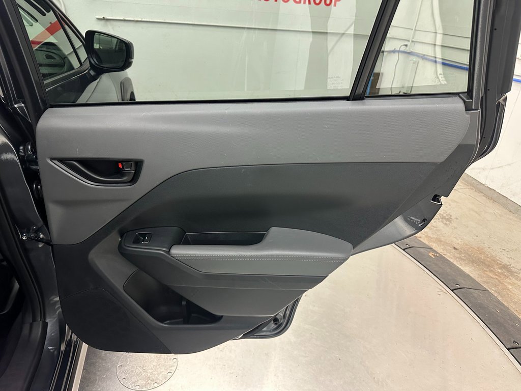 Used 2025 Subaru Crosstrek 2.5i Premium image 25