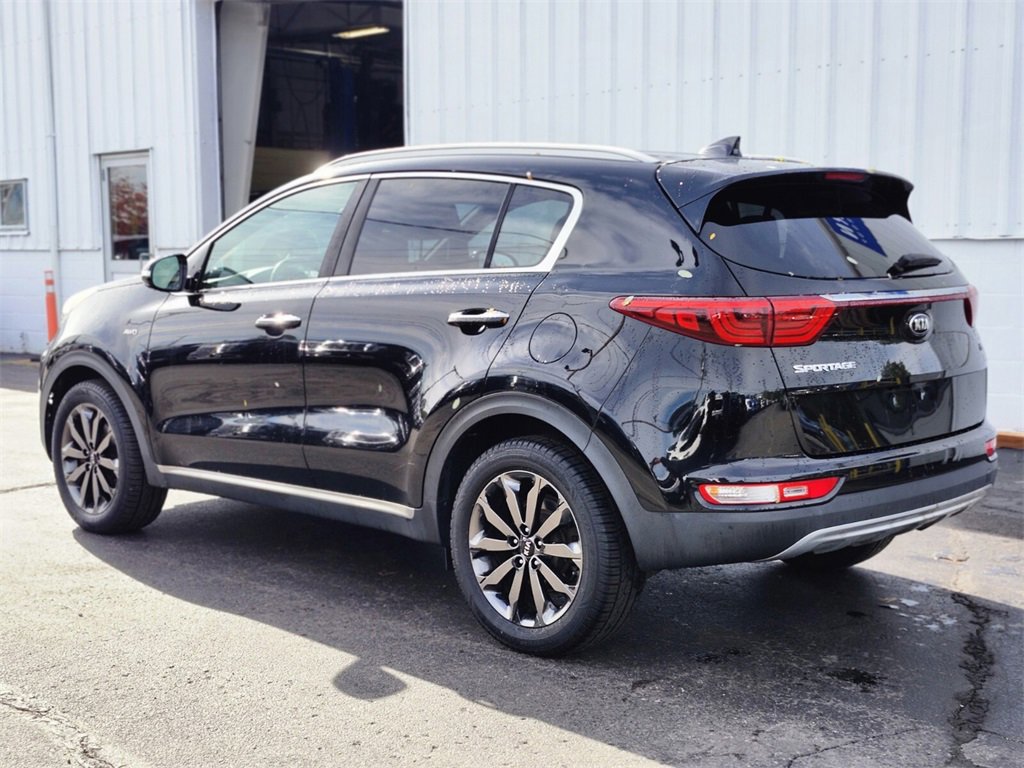 Used 2018 Kia Sportage EX w/ EX Sport Appearance Package image 3