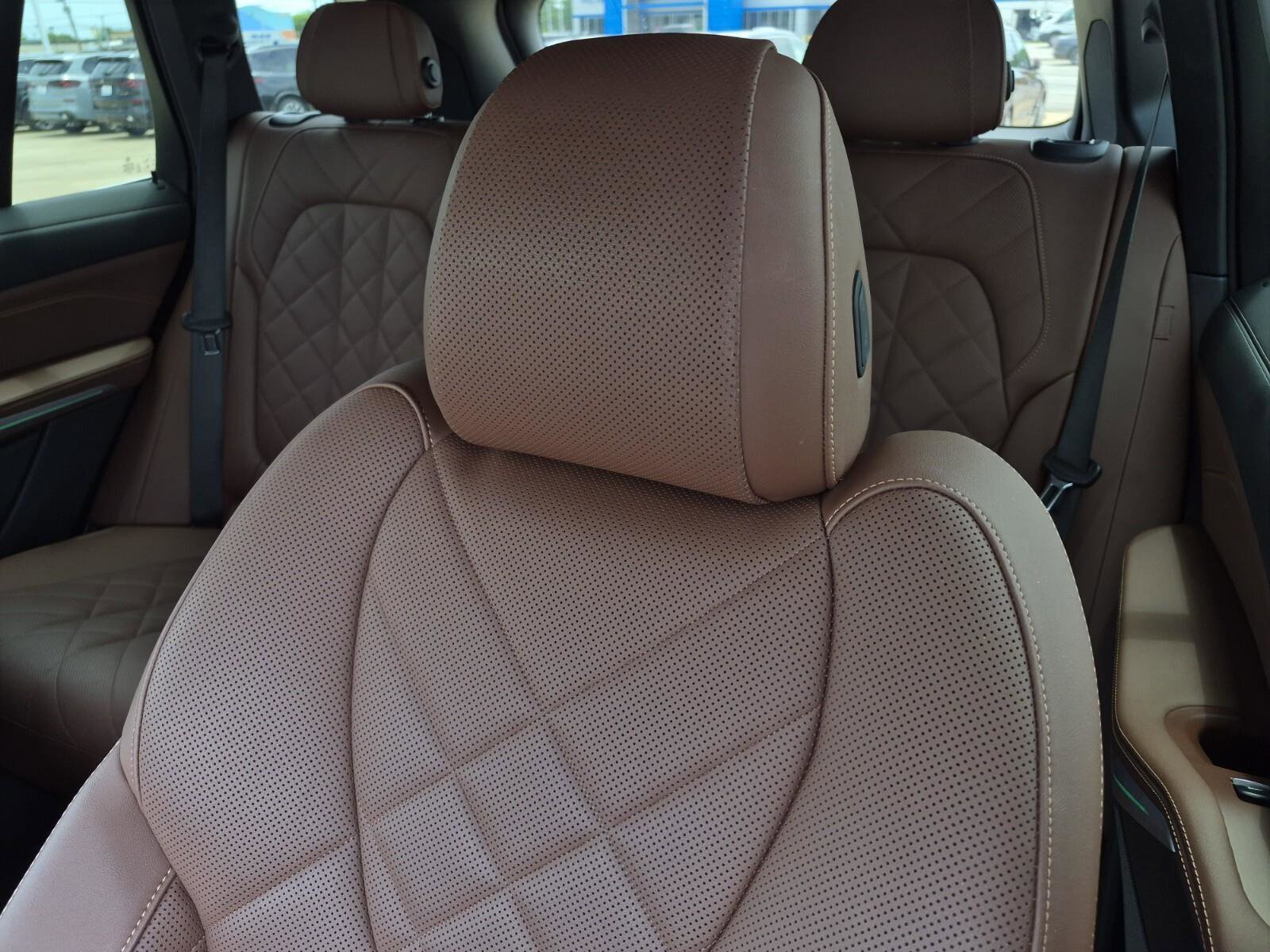 Certified 2024 BMW X5 xDrive40i w/ Premium Package AWD/4WD image 15