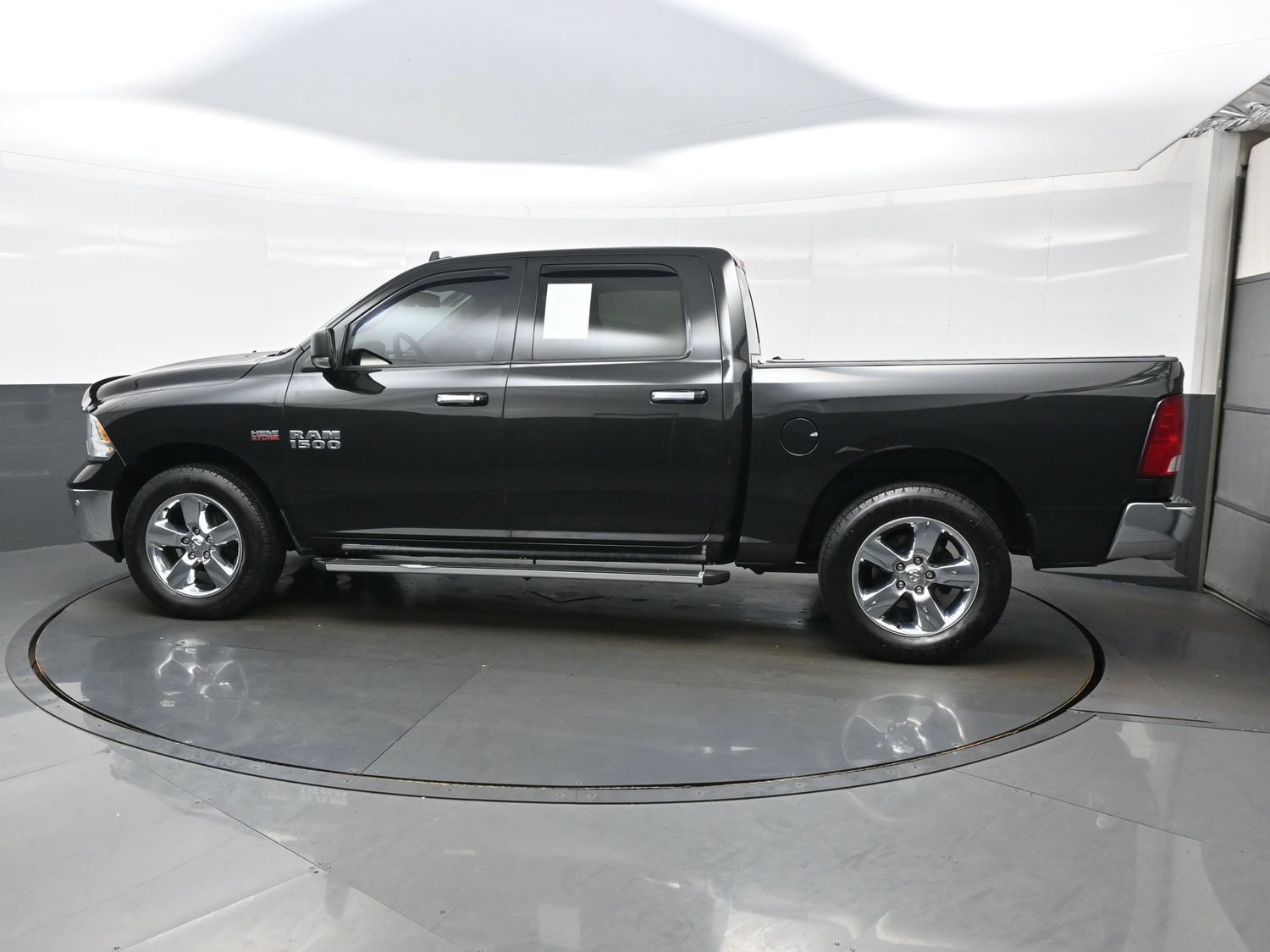 Used 2016 RAM 1500 Big Horn AWD/4WD image 4