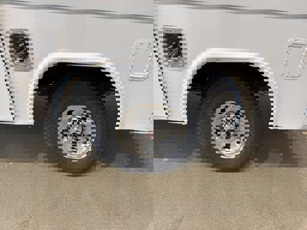 New 2025 GMC Savana 3500 w/ Power Convenience Package image 9