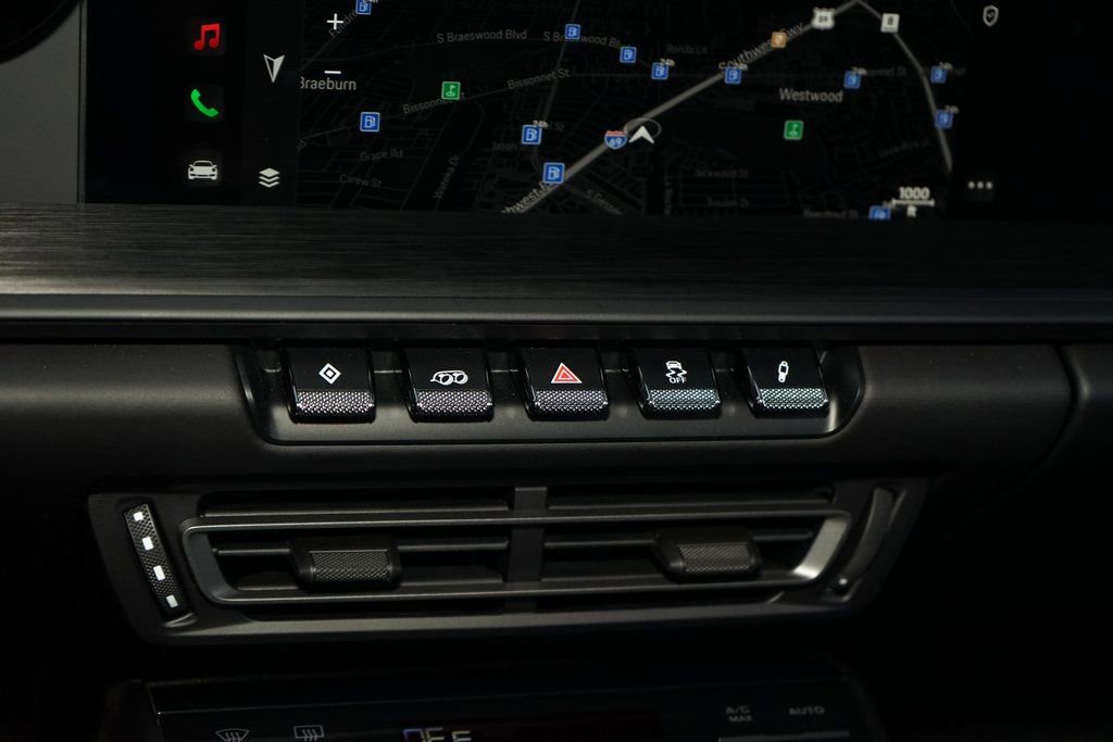 Used 2024 Porsche 911 Carrera GTS image 17