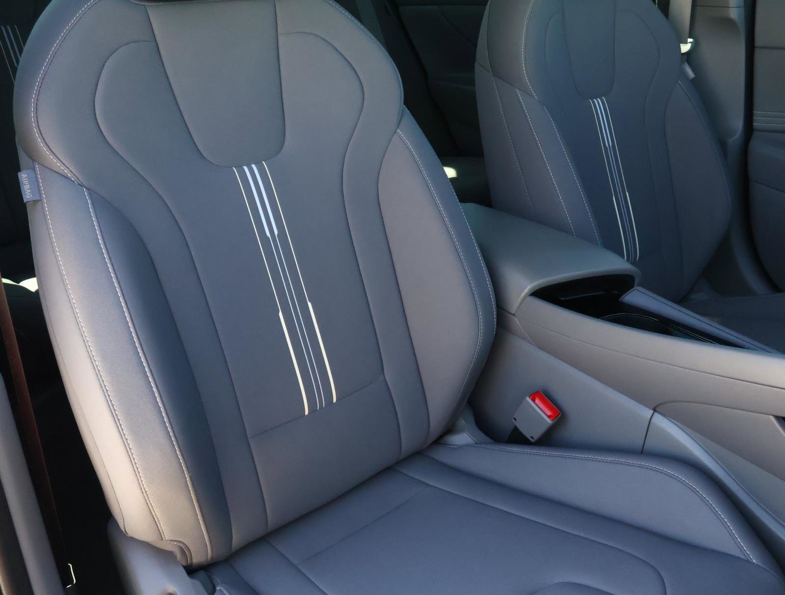 Certified 2024 Hyundai Elantra SEL w/ Convenience Package image 17