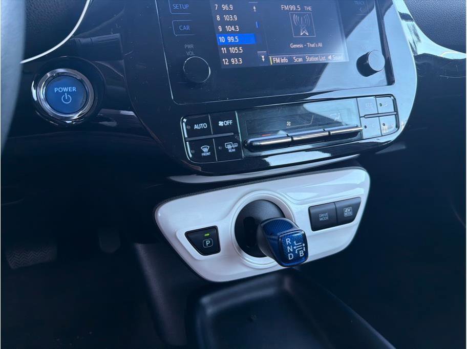 Used 2016 Toyota Prius Two w/ Preferred Accessory Package image 18