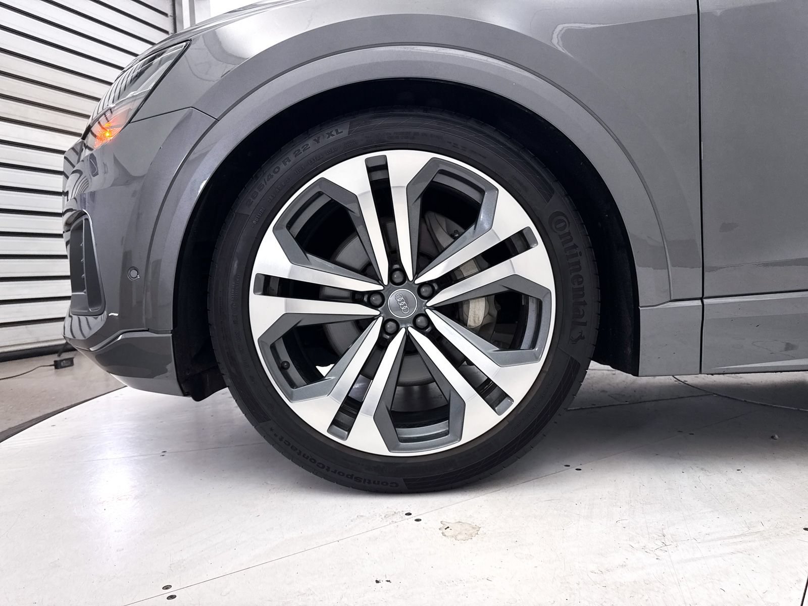 Used 2019 Audi Q8 Prestige w/ Adaptive Chassis Package AWD/4WD image 16