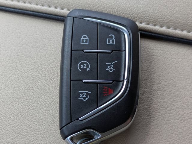 Used 2023 Cadillac Escalade Premium Luxury w/ Performance Package AWD/4WD image 31