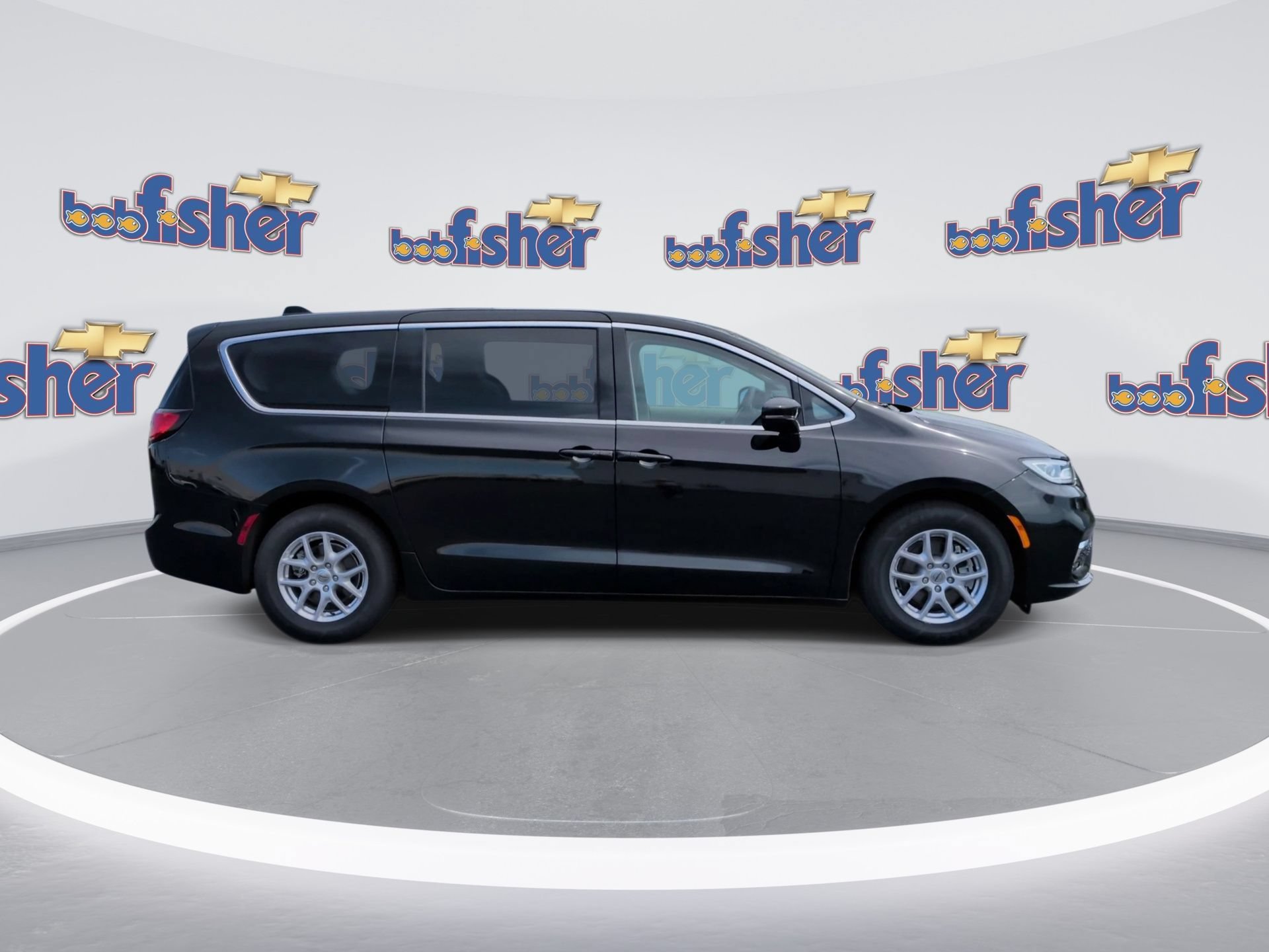 Used 2024 Chrysler Pacifica Touring-L FWD image 9