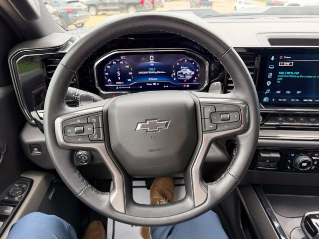Used 2025 Chevrolet Silverado 1500 ZR2 w/ Technology Package AWD/4WD image 24
