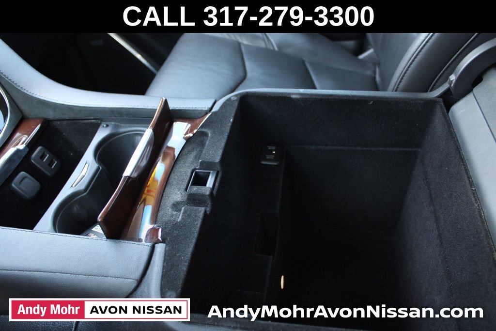 Used 2017 Cadillac Escalade Premium Luxury w/ LPO, Radiant Package AWD/4WD image 46