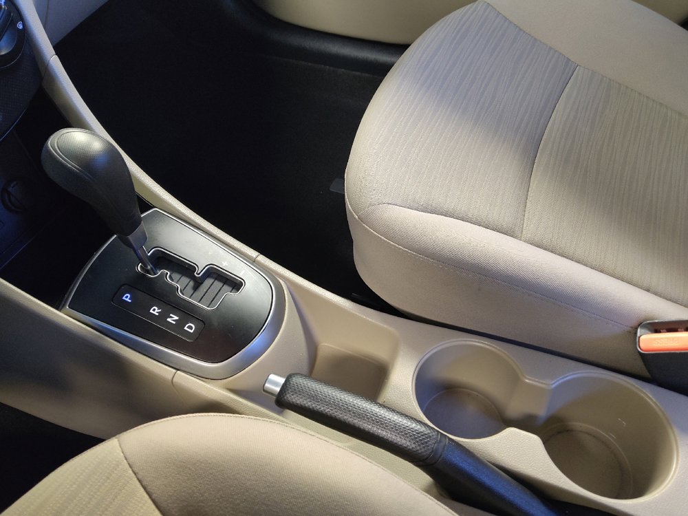 Used 2016 Hyundai Accent SE FWD image 26